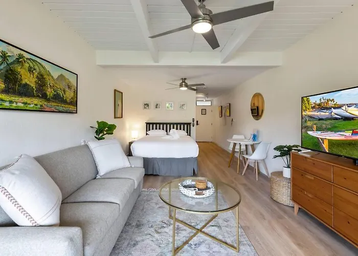 Kihei Bay Surf 140 - Remodeled Ground Floor Kihei Gem Across From Beach